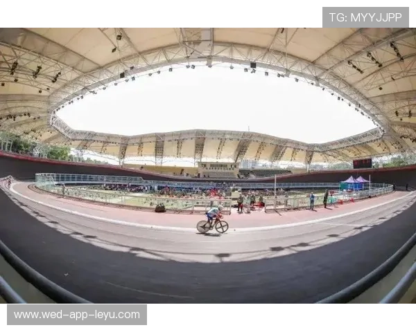 “滚球：三叉湖校区赛场展现现代竞技的独特魅力”